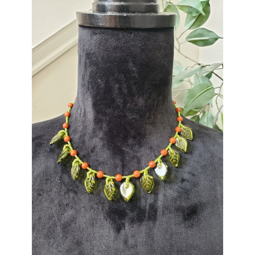 Women's Green Leaf Orange Beaded Fashion Jewelry Short Necklace